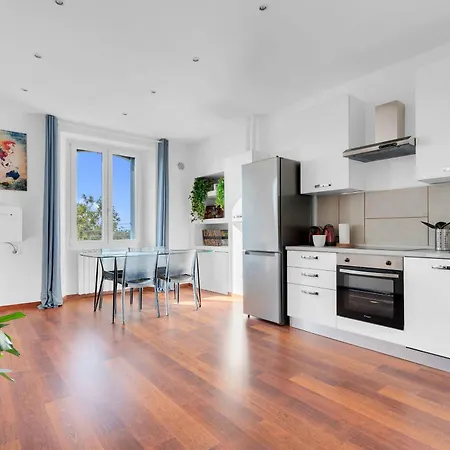 - Porta Venezia View Apartment